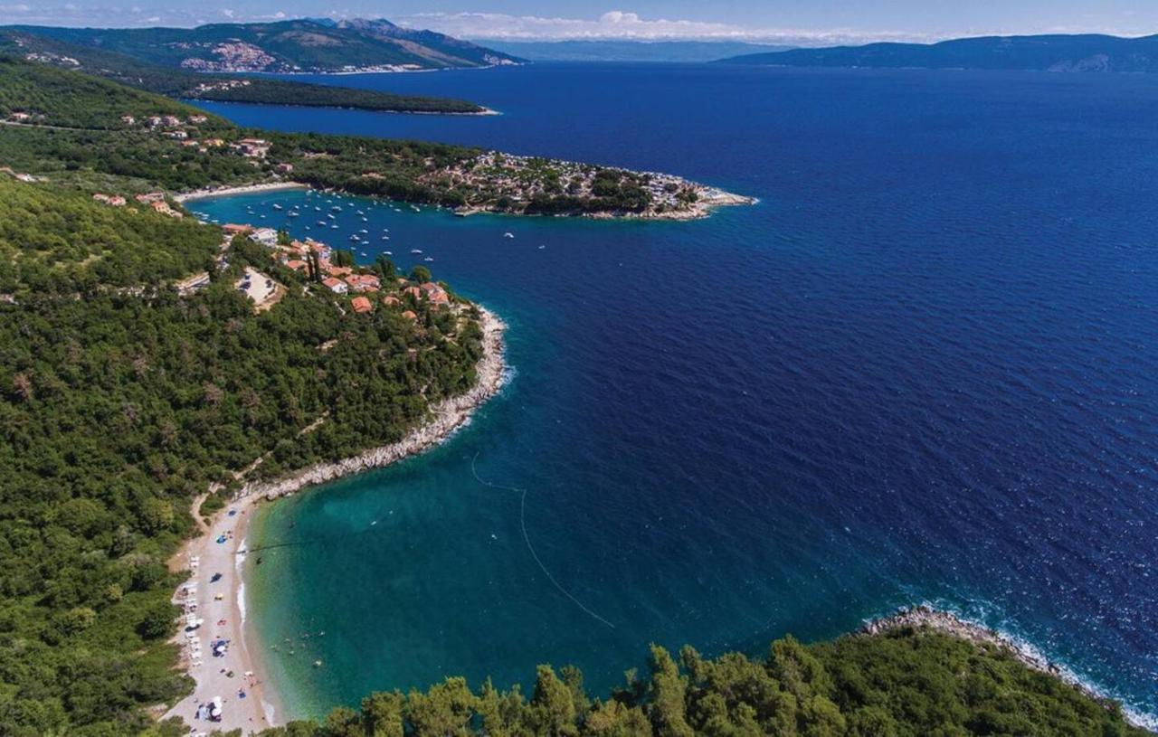 E&T Apartments With A Beautiful Pool Rabac Eksteriør billede
